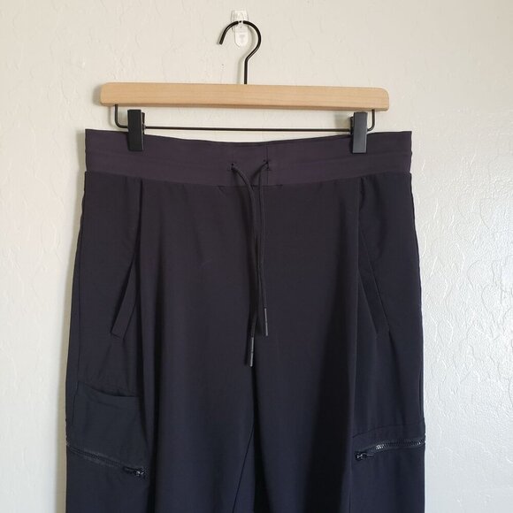 Athleta Venture Jogger Pants Black Size Women's 8 Athleisure Hiking Quick-Dry - Picture 4 of 13